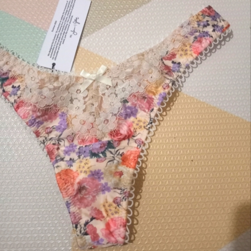 FOR LOVE AND LEMON 2020 Collection THONG SIZE XS - Picture 5 of 12
